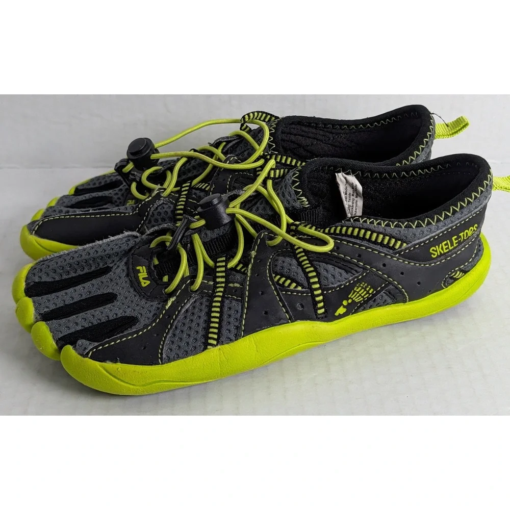FILA Skele-Toes Boys Size 3 Water Shoes Gray Neon Green Five Finger Barefoot